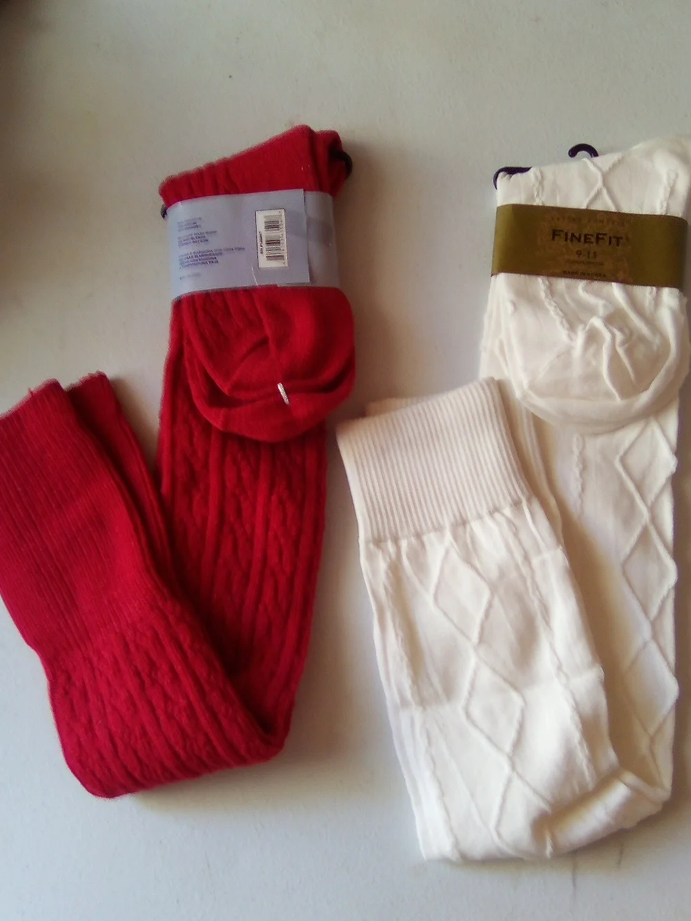 Women's Ribbed Crew Socks - Red & White ( Bag B )